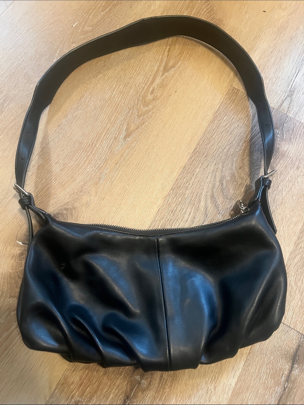 Cluci Black Shoulder Bag